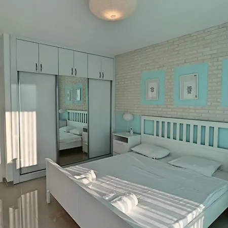 Apartament Caesar And *