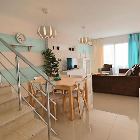 Caesar And * Gastria