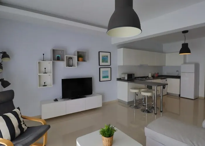 Caesar And * Gastria