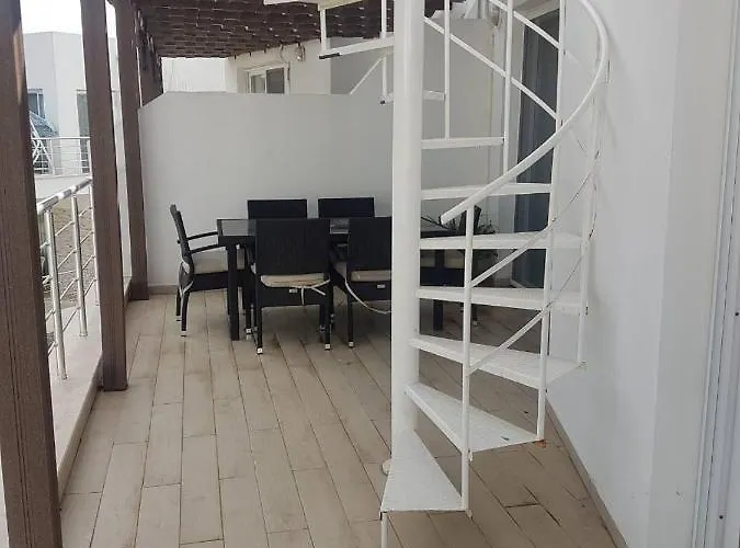 Caesar And Apartmán