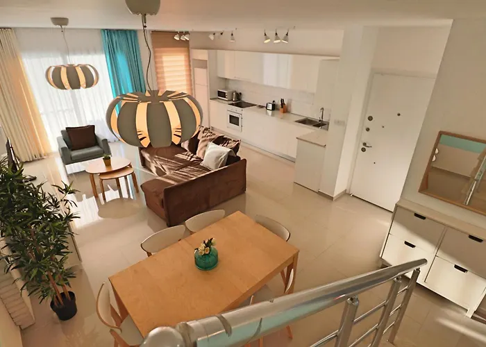 Caesar And * Gastria